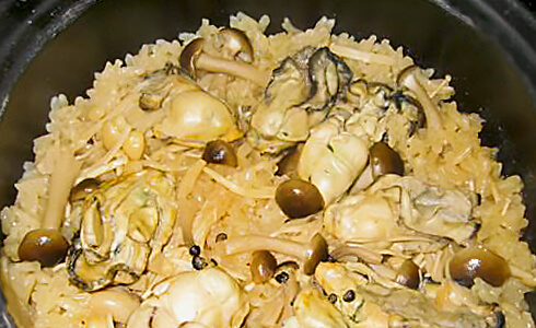 牡蠣の土鍋ご飯